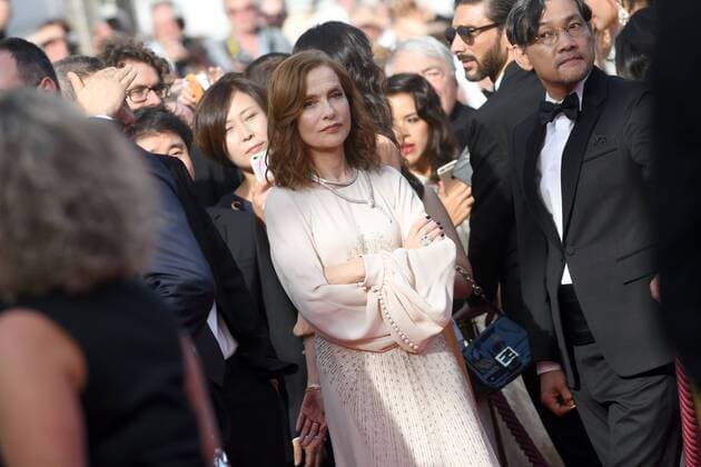 217837 Degun-Paoli Starface 2017-05-21 Cannes France 70eme Festival International du Film de Cannes. Montee des Marches du film The Meyerowitz Stories . 70th International Cannes Film Festival. Red Carpet of The Meyerowitz Stories movie Huppert, Isabelle  Copyright: xDegun-Paolix STAR_217837_160