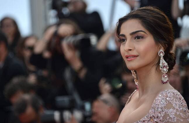 70th Cannes Film Festival 2017, Red carpet film The Meyerowitz Stories . Pictured: Sonam Kapoor  Copyright: xSimonexComix xCannesx xIPAx xCannesx