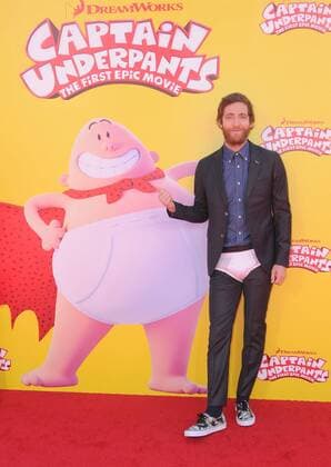 Bilder des Tages May 21, 2017 - Westwood, CA, United States - 21 May 2017 - Westwood, California - Thomas Middleditch. Premiere of Dreamwork s Captain Underpants: The First Epic Movie held at Regency Village Theater in Westwood. Photo Credit: AdMedia Westwood United States - ZUMAa123 20170521_zaa_a123_020 Copyright: xBirdiexThompsonx