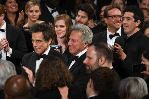 217847 Serge Arnal Starface 2017-05-21 Cannes France Exclusif: 70eme festival International du Film de Cannes. Ambiance fin de projection The Meyerowitz Stories . 70th International Cannes Film Festival. Atmosphere at the end of the screening EXCLUSIVE Hoffman, Dustin; Stiller, Ben  Copyright: xSergexArnalx xStarfacex STAR_217847_021