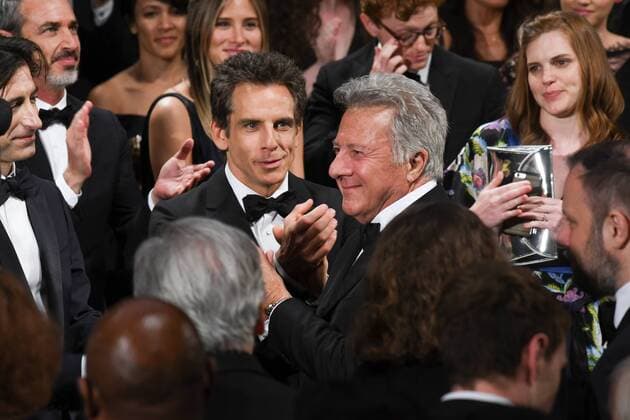 217847 Serge Arnal Starface 2017-05-21 Cannes France Exclusif: 70eme festival International du Film de Cannes. Ambiance fin de projection The Meyerowitz Stories . 70th International Cannes Film Festival. Atmosphere at the end of the screening EXCLUSIVE Hoffman, Dustin; Stiller, Ben  Copyright: xSergexArnalx xStarfacex STAR_217847_006