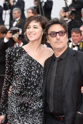 May 21, 2017 - Cannes, France - CANNES, FRANCE - MAY 21: actress Charlotte GAINSBOURG and Ivan ATTAL attends the The Meyerowitz Stories screening during the 70th annual Cannes Film Festival at Palais des Festivals on May 21, 2017 in Cannes, France. Cannes France - ZUMAi09_ 20170521_zaf_i09_094 Copyright: xFrederickxInjimbertx