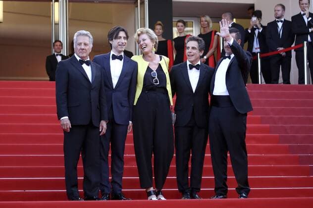 Dustin Hoffman, Noah Baumbach, Emma Thompson, Ben Stiller and Adam Sandler attending the The Meyerowitz Stories premiere during the 70th Cannes Film Festival at the Palais des Festivals in Cannes on May 21, 2017 Foto:xG.xTellierx xFuturexImage