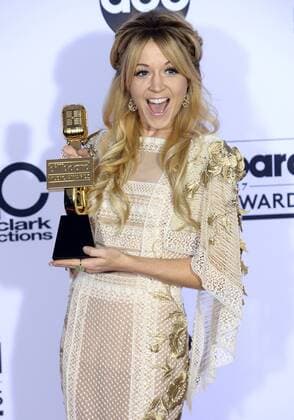 Singer Lindsey Stirling appears backstage with her Top Dance Electronic Album award for Brave Enough, during the annual Billboard Music Awards held at T-Mobile Arena in Las Vegas, Nevada on May 21, 2017. This year?s show will air live on both coasts at 8 p.m. ET on ABC.  LAV20170521984 JIMxRUYMEN