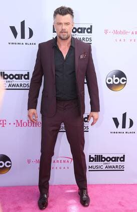 May 21, 2017 - Las Vegas, NV, United States - 21 May 2017 - Las Vegas, Nevada - Josh Duhamel. 2017 Billboard Music Awards Arrivals at T-Mobile Arena. Photo Credit: MJT AdMedia Las Vegas United States - ZUMAa123 20170521_zaa_a123_315 Copyright: xMjt Admediax