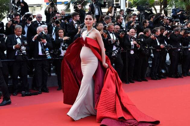 Araya Hargate Premiere THE MEYEROWITZ STORIES 70. Filmfestspiele Cannes Red Carpet Cannes 21. Mai 2017 Bitte Fotovermerk: SPÖTTEL-PICTURE Premiere THE MEYEROWITZ STORIES