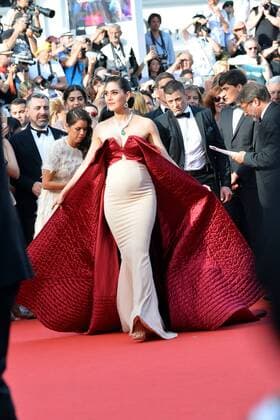 Araya Hargate Premiere THE MEYEROWITZ STORIES 70. Filmfestspiele Cannes Red Carpet Cannes 21. Mai 2017 Bitte Fotovermerk: SPÖTTEL-PICTURE Premiere THE MEYEROWITZ STORIES
