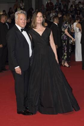 Foto IPP Daniele CifalÃ 21 05 2017 70 Â° Cannes Film Festival The Meyerowitz Stories Red Carpet nella foto : Dustin Hoffman , Lisa Hoffman  0