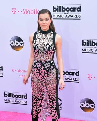 May 22, 2017 - Las Vegas, Nevada, United States of America - Singer Hailee Steinfeld attends the 2017 Billboard Music Awards on May 21, 2017 at T-Mobile Arena in Las Vegas, Nevada. Las Vegas United States of America - ZUMAt114 20170522_zap_t114_089 Copyright: xMarcelxThomasx