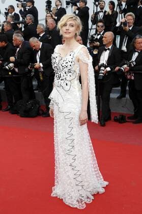 Greta Gerwig attending the The Meyerowitz Stories premiere during the 70th Cannes Film Festival at the Palais des Festivals in Cannes on May 21, 2017 Foto:xR.xWagnerx xFuturexImage