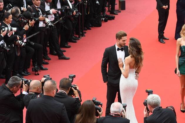 217880 Serge Arnal Starface 2017-05-22 Cannes France 70eme Festival International du Film de Cannes. Montee des Marches du film Mise a Mort du Cerf Sacre . 70th International Cannes Film Festival. Red Carpet of Mise a Mort du Cerf Sacre movie Goulart, Izabel; Trapp, Kevin  Copyright: xSergexArnalx xStarfacex STAR_217880_017