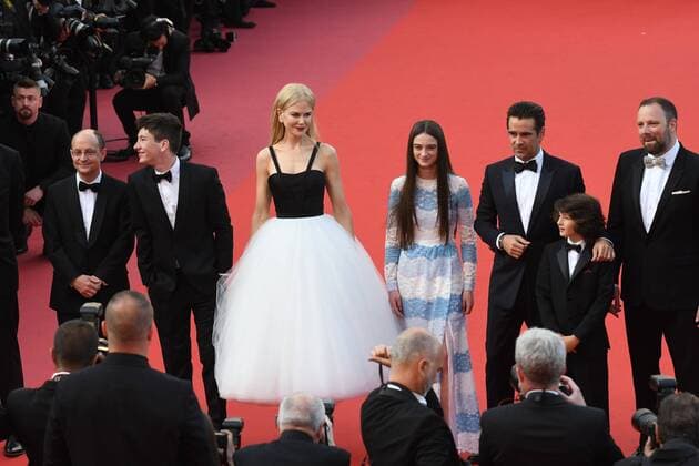 217880 Serge Arnal Starface 2017-05-22 Cannes France 70eme Festival International du Film de Cannes. Montee des Marches du film Mise a Mort du Cerf Sacre . 70th International Cannes Film Festival. Red Carpet of Mise a Mort du Cerf Sacre movie Kidman, Nicole; Williams, Pharrell  Copyright: xSergexArnalx xStarfacex STAR_217880_041