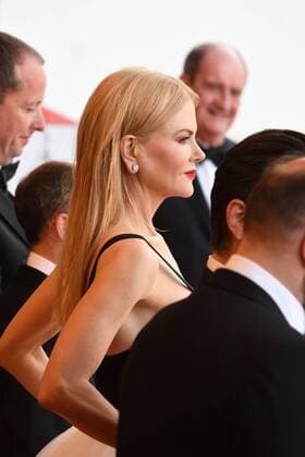217880 Serge Arnal Starface 2017-05-22 Cannes France 70eme Festival International du Film de Cannes. Montee des Marches du film Mise a Mort du Cerf Sacre . 70th International Cannes Film Festival. Red Carpet of Mise a Mort du Cerf Sacre movie Kidman, Nicole  Copyright: xSergexArnalx xStarfacex STAR_217880_047