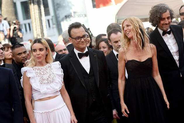 217879 Degun-Paoli Starface 2017-05-22 Cannes Etats-Unis 70eme Festival International du Film de Cannes. Montee des Marches du film Mise a Mort du Cerf Sacre . 70th International Cannes Film Festival. Red Carpet of Mise a Mort du Cerf Sacre movie Bouchez, Elodie; Kiberlain, Sandrine  Copyright: xDegun-Paolix STAR_217879_021