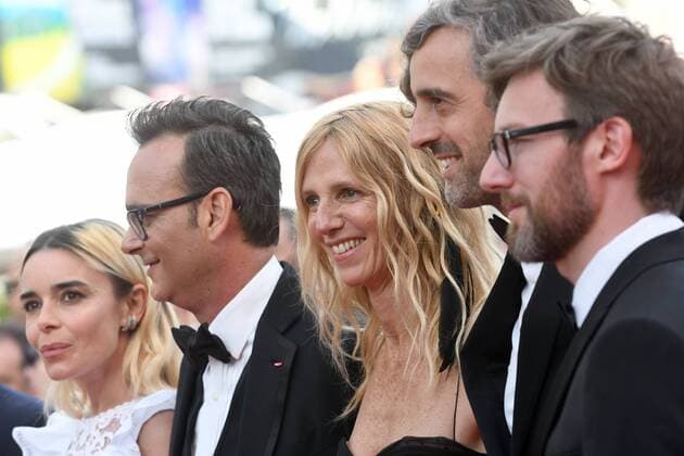 217879 Degun-Paoli Starface 2017-05-22 Cannes Etats-Unis 70eme Festival International du Film de Cannes. Montee des Marches du film Mise a Mort du Cerf Sacre . 70th International Cannes Film Festival. Red Carpet of Mise a Mort du Cerf Sacre movie Kiberlain, Sandrine  Copyright: xDegun-Paolix STAR_217879_025