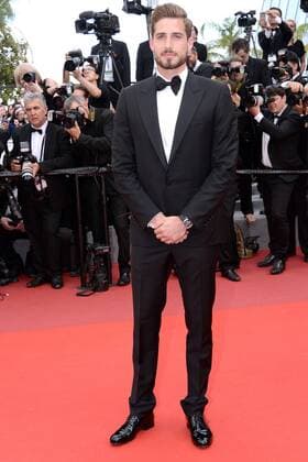 Bilder des Tages 217879 Degun-Paoli Starface 2017-05-22 Cannes Etats-Unis 70eme Festival International du Film de Cannes. Montee des Marches du film Mise a Mort du Cerf Sacre . 70th International Cannes Film Festival. Red Carpet of Mise a Mort du Cerf Sacre movie Trapp, Kevin  Copyright: xDegun-Paolix STAR_217879_086