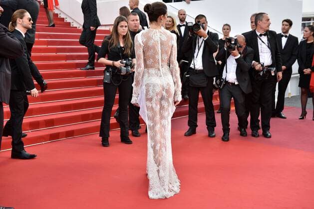 217879 Degun-Paoli Starface 2017-05-22 Cannes Etats-Unis 70eme Festival International du Film de Cannes. Montee des Marches du film Mise a Mort du Cerf Sacre . 70th International Cannes Film Festival. Red Carpet of Mise a Mort du Cerf Sacre movie Sampaio, Sara  Copyright: xDegun-Paolix STAR_217879_205