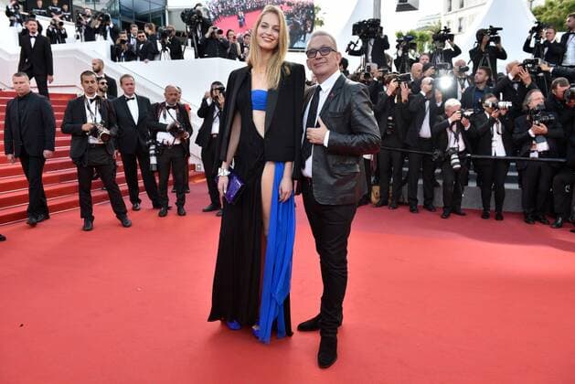 217879 Degun-Paoli Starface 2017-05-22 Cannes Etats-Unis 70eme Festival International du Film de Cannes. Montee des Marches du film Mise a Mort du Cerf Sacre . 70th International Cannes Film Festival. Red Carpet of Mise a Mort du Cerf Sacre movie Gaultier, Jean-Paul  Copyright: xDegun-Paolix STAR_217879_206