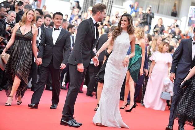 217879 Degun-Paoli Starface 2017-05-22 Cannes Etats-Unis 70eme Festival International du Film de Cannes. Montee des Marches du film Mise a Mort du Cerf Sacre . 70th International Cannes Film Festival. Red Carpet of Mise a Mort du Cerf Sacre movie Goulart, Izabel; Trapp, Kevin  Copyright: xDegun-Paolix STAR_217879_212