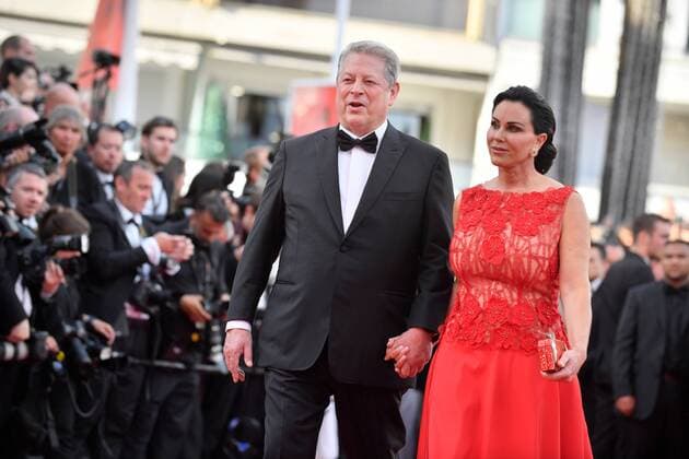 217879 Degun-Paoli Starface 2017-05-22 Cannes Etats-Unis 70eme Festival International du Film de Cannes. Montee des Marches du film Mise a Mort du Cerf Sacre . 70th International Cannes Film Festival. Red Carpet of Mise a Mort du Cerf Sacre movie Gore, Al  Copyright: xDegun-Paolix STAR_217879_253