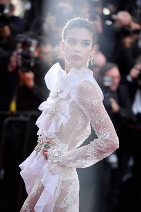 217879 Degun-Paoli Starface 2017-05-22 Cannes Etats-Unis 70eme Festival International du Film de Cannes. Montee des Marches du film Mise a Mort du Cerf Sacre . 70th International Cannes Film Festival. Red Carpet of Mise a Mort du Cerf Sacre movie Sampaio, Sara  Copyright: xDegun-Paolix STAR_217879_268