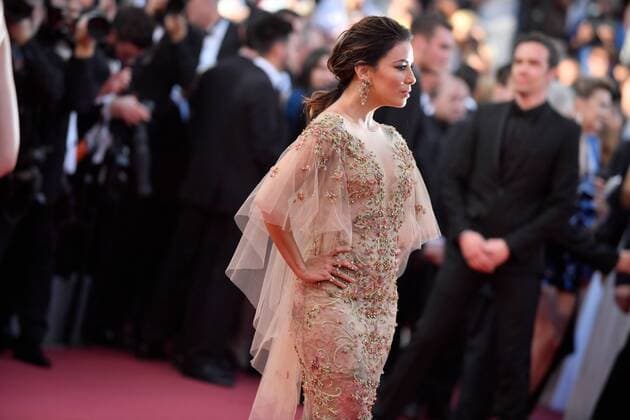 217879 Degun-Paoli Starface 2017-05-22 Cannes Etats-Unis 70eme Festival International du Film de Cannes. Montee des Marches du film Mise a Mort du Cerf Sacre . 70th International Cannes Film Festival. Red Carpet of Mise a Mort du Cerf Sacre movie Longoria, Eva  Copyright: xDegun-Paolix STAR_217879_284