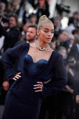 217879 Degun-Paoli Starface 2017-05-22 Cannes Etats-Unis 70eme Festival International du Film de Cannes. Montee des Marches du film Mise a Mort du Cerf Sacre . 70th International Cannes Film Festival. Red Carpet of Mise a Mort du Cerf Sacre movie Sanders, Jasmin  Copyright: xDegun-Paolix STAR_217879_316