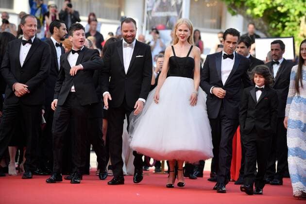 217879 Degun-Paoli Starface 2017-05-22 Cannes Etats-Unis 70eme Festival International du Film de Cannes. Montee des Marches du film Mise a Mort du Cerf Sacre . 70th International Cannes Film Festival. Red Carpet of Mise a Mort du Cerf Sacre movie Kidman, Nicole; Farrell, Colin; Lanthimos, Yorgos  Copyright: xDegun-Paolix STAR_217879_322