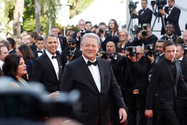 Al Gore CINEMA : 70 eme Festival de Cannes - Tapis rouge - Mise a mort du cerf sacre - 22 05 2017 loicThebaud Panoramic 