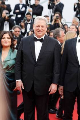Al Gore CINEMA : 70 eme Festival de Cannes - Tapis rouge - Mise a mort du cerf sacre - 22 05 2017 loicThebaud Panoramic 
