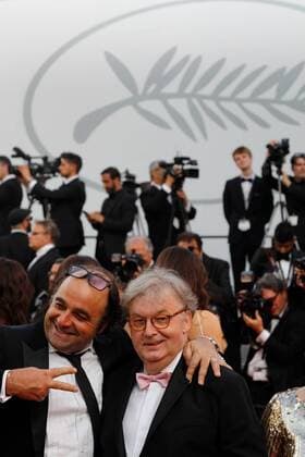 Dominique Besnehard CINEMA : 70 eme Festival de Cannes - Tapis rouge - Mise a mort du cerf sacre - 22 05 2017 loicThebaud Panoramic 