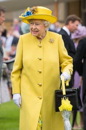 . 23 05 2017. London, United Kingdom. Queen Elizabeth at a Garden Party at Buckingham Palace in London, where a minute s silence was observed for the victims of the Manchester terror attack.  xROTAxx xi-Imagesx IIM-15175-0004