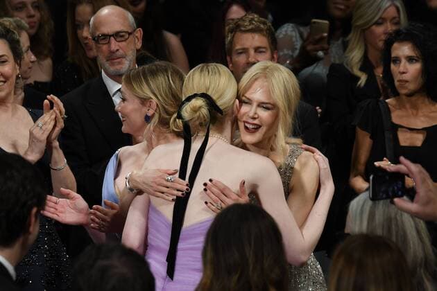 217985 Serge Arnal Starface 2017-05-24 Cannes France 70eme Festival International du Film de Cannes. Atmosphere fin de film The Beguiled . 70th International Cannes Film Festival. Presentation of the film The Beguiled EXCLUSIVE Kidman, Nicole; Fanning, Elle  Copyright: xSergexArnalx xStarfacex STAR_217985_010