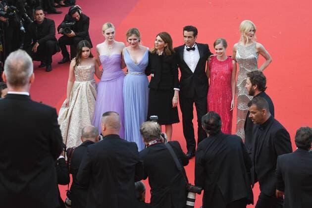 217978 Serge Arnal Starface 2017-05-24 Cannes France 70eme Festival International du Film de Cannes. Montee des Marches du film The Beguiled . 70th International Cannes Film Festival. Red Carpet of The Beguiled movie . Kidman, Nicole; Coppola, Sofia; Dunst, Kirsten; Farrell, Colin; Fanning, Elle  Copyright: xSergexArnalx xStarfacex STAR_217978_042