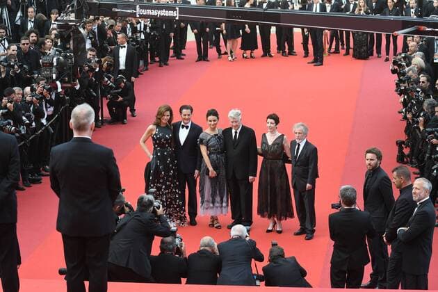 218003 Serge Arnal Starface 2017-05-25 Cannes France 70eme Festival International du Film de Cannes. Montee des Marches du film Twin Peaks . 70th International Cannes Film Festival. Red Carpet of Twin Peaks movie Lynch, David; MacLachlan, Kyle; Gruber, Desiree; Stofle, Emily  Copyright: xSergexArnalx xStarfacex STAR_218003_009