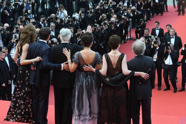 218003 Serge Arnal Starface 2017-05-25 Cannes France 70eme Festival International du Film de Cannes. Montee des Marches du film Twin Peaks . 70th International Cannes Film Festival. Red Carpet of Twin Peaks movie Lynch, David; MacLachlan, Kyle; Gruber, Desiree; Stofle, Emily  Copyright: xSergexArnalx xStarfacex STAR_218003_015