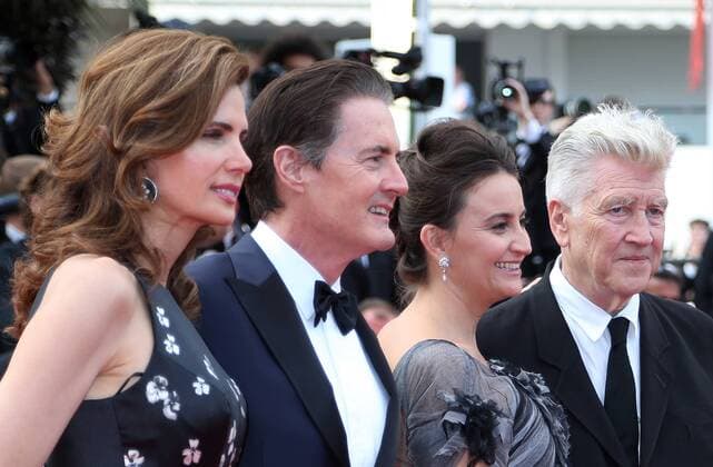 (From L to R) Desiree Gruber, Kyle MacLachlan, Emily Stofle and David Lynch arrive on the red carpet before the screening of Twin Peaks during the 70th annual Cannes International Film Festival in Cannes, France on May 25, 2017.  CAN20170525701 DAVIDxSILPA