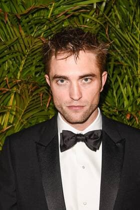 218010 Serge Arnal Starface 2017-05-25 Cannes France 70eme Festival International du Film de Cannes. Montee des Marches du film Good Time . 70th International Cannes Film Festival. Red Carpet of Good Time movie Pattinson, Robert  Copyright: xSergexArnalx xStarfacex STAR_218010_008