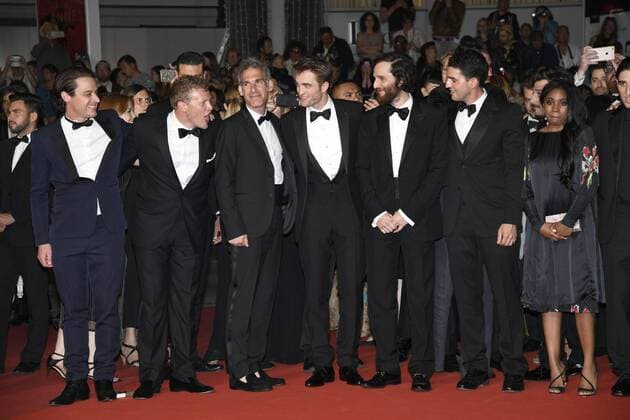 70eme Festival du Film de Cannes - Montee des marches du film Good Time . Photo: Klotchkoff-Favier E Press Robert Pattinson;Taliah Webster;Joshua Safdie;Ben Safdie Cannes France  521157