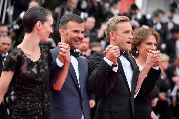 218052 Degun-Paoli Starface 2017-05-26 Etats-Unis 70eme Festival International du Film de Cannes. Montee des Marches du film L amant Double . 70th International Cannes Film Festival. Red Carpet of L amant Double movie . Ozon, François; Bisset, Jacqueline; Renier, Jeremie; Vacth, Marine  Copyright: xDegun-Paolix STAR_218052_153