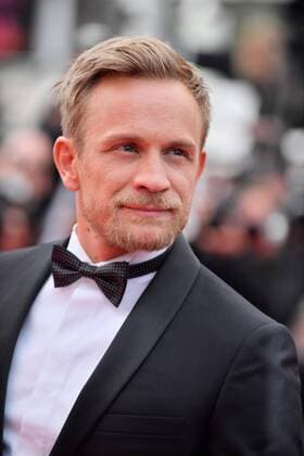218052 Degun-Paoli Starface 2017-05-26 Etats-Unis 70eme Festival International du Film de Cannes. Montee des Marches du film L amant Double . 70th International Cannes Film Festival. Red Carpet of L amant Double movie .  Copyright: xDegun-Paolix STAR_218052_155