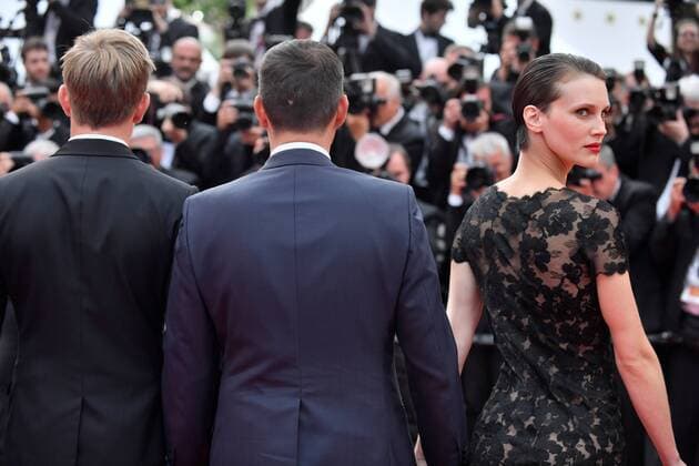 218052 Degun-Paoli Starface 2017-05-26 Etats-Unis 70eme Festival International du Film de Cannes. Montee des Marches du film L amant Double . 70th International Cannes Film Festival. Red Carpet of L amant Double movie .  Copyright: xDegun-Paolix STAR_218052_157