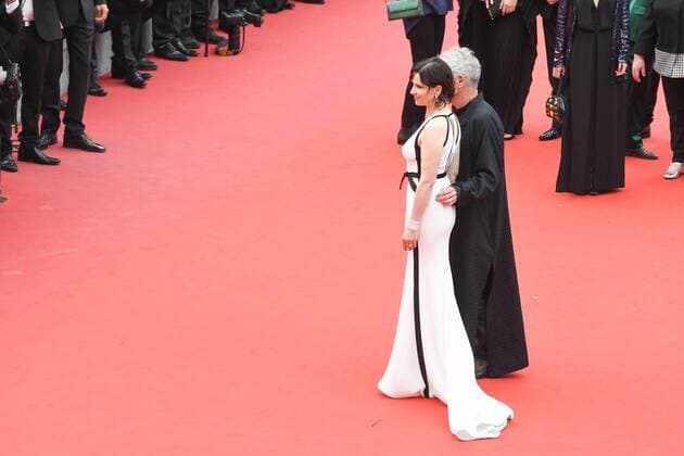 218053 Serge Arnal Starface 2017-05-26 Cannes France 70eme Festival International du Film de Cannes. Montee des Marches du film L amant Double . 70th International Cannes Film Festival. Red Carpet of L amant Double movie . DEGUN - PAOLI Spe Binoche, Juliette  Copyright: xSergexArnalx xStarfacex STAR_218053_002