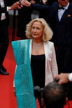 Brigitte Fossey CINEMA : 70 eme Festival de Cannes - Tapis rouge - L amant double - 26 05 2017 LOICThebaud Panoramic 