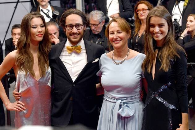 Cannes - Premiere You were never really here 218080 Degun-Paoli Starface 2017-05-27 Cannes France 70eme Festival International du Film de Cannes. Montee du film You were never really here . 70th Intenational Cannes Film Festival. Red Carpet for You were never really here movie . Royal, Ségolène; Hollande, Thomas; Broussouloux, Emilie  Copyright: xDegun-Paolix STAR_218080_001