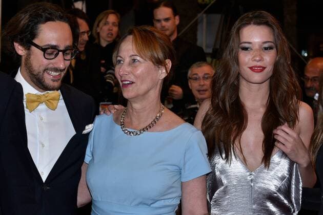 Cannes - Premiere You were never really here 218080 Degun-Paoli Starface 2017-05-27 Cannes France 70eme Festival International du Film de Cannes. Montee du film You were never really here . 70th Intenational Cannes Film Festival. Red Carpet for You were never really here movie . Royal, Ségolène; Hollande, Thomas; Broussouloux, Emilie  Copyright: xDegun-Paolix STAR_218080_033
