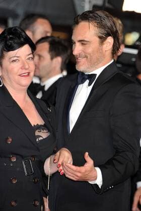 Lynne Ramsay and Joaquin Phoenix attending the You Were Never Really Here premiere during the 70th Cannes Film Festival at the Palais des Festivals on May 27, 2017 in Cannes, France Foto:xL.xFontanax xFuturexImage