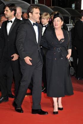 Joaquin Phoenix andLynne Ramsay attending the You Were Never Really Here premiere during the 70th Cannes Film Festival at the Palais des Festivals on May 27, 2017 in Cannes, France Foto:xL.xFontanax xFuturexImage