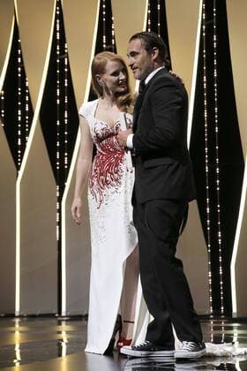 70eme Festival du Film de Cannes - Ceremonie de cloture. Photo: Laurent Guerin E Press Photo Joaquin Phoenix;Jessica Chastain Cannes France  521781