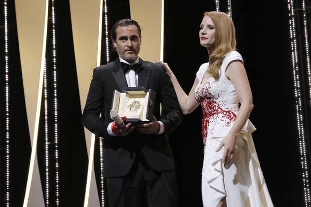 70eme Festival du Film de Cannes - Ceremonie de cloture. Photo: Laurent Guerin E Press Photo Joaquin Phoenix;Jessica Chastain Cannes France  521781